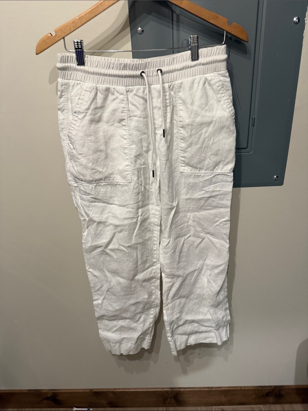 Athleta White Drawstring Linen-Blend Joggers